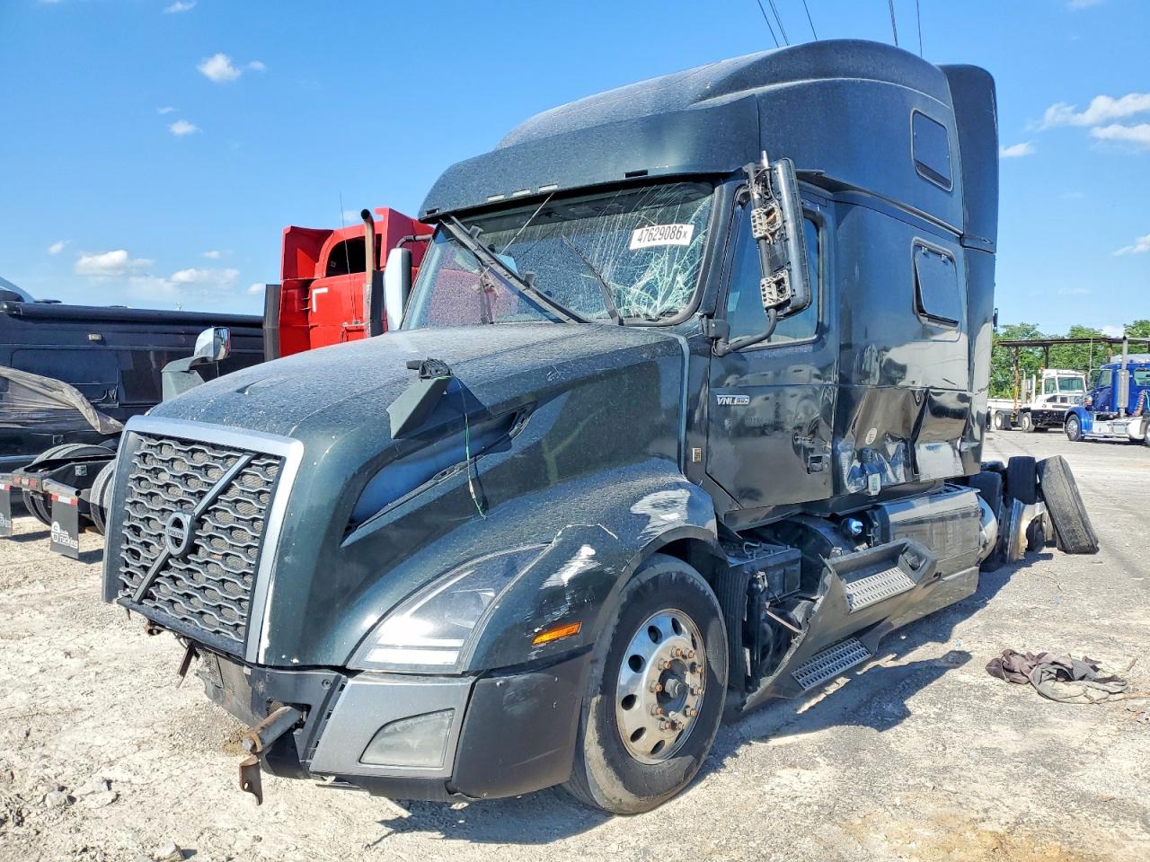 VOLVO VNL 2022 — 3