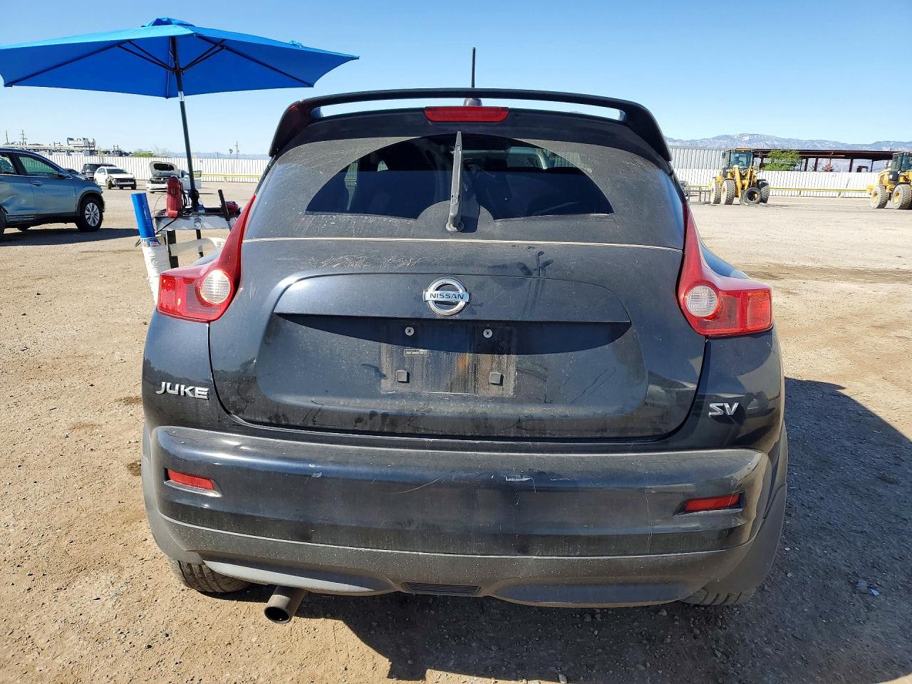 NISSAN JUKE 2011 — 7