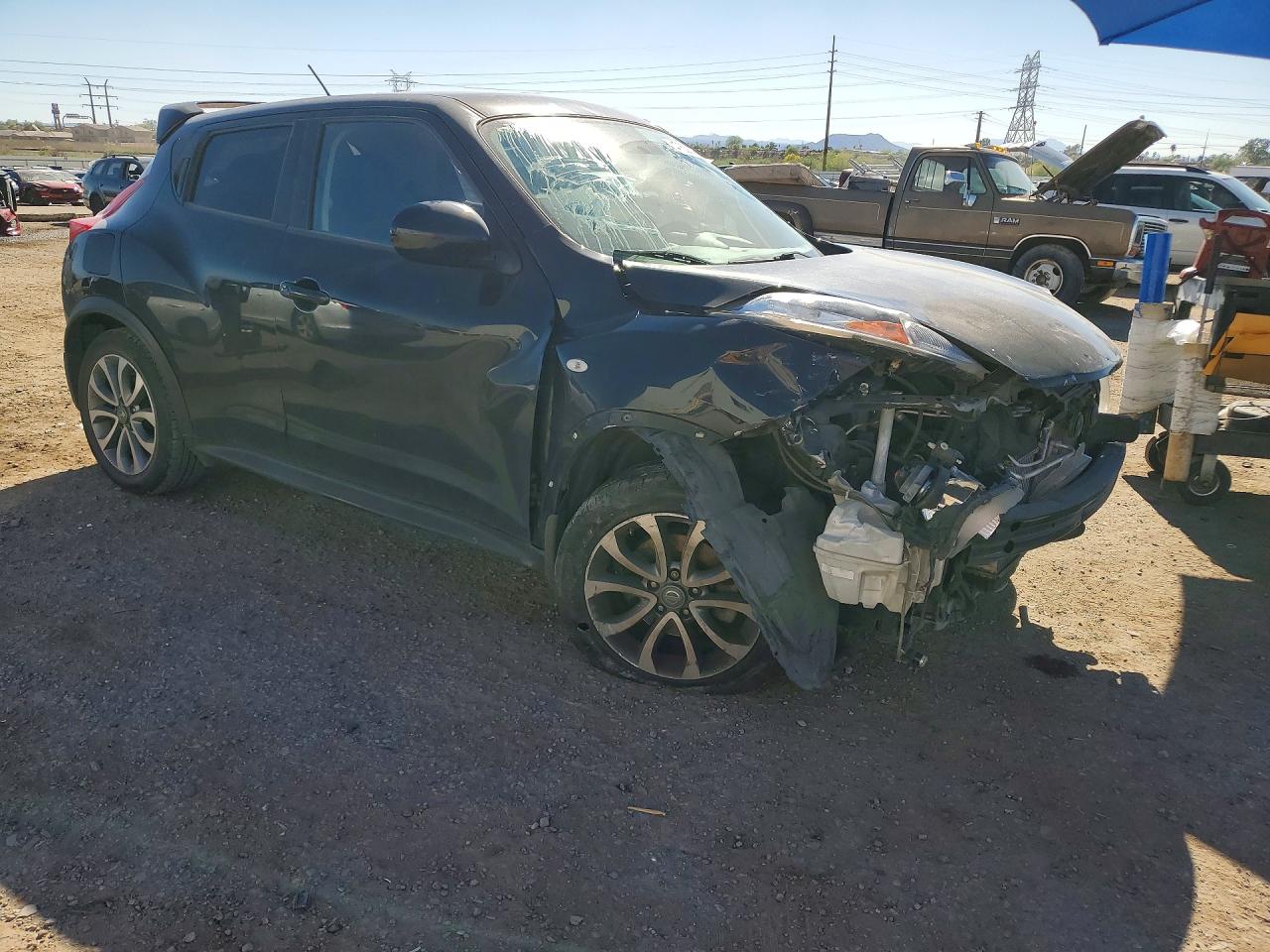NISSAN JUKE 2011 — 5