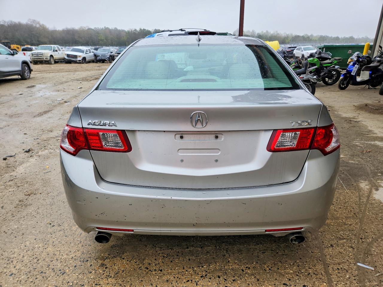 ACURA TSX 2010 — 7