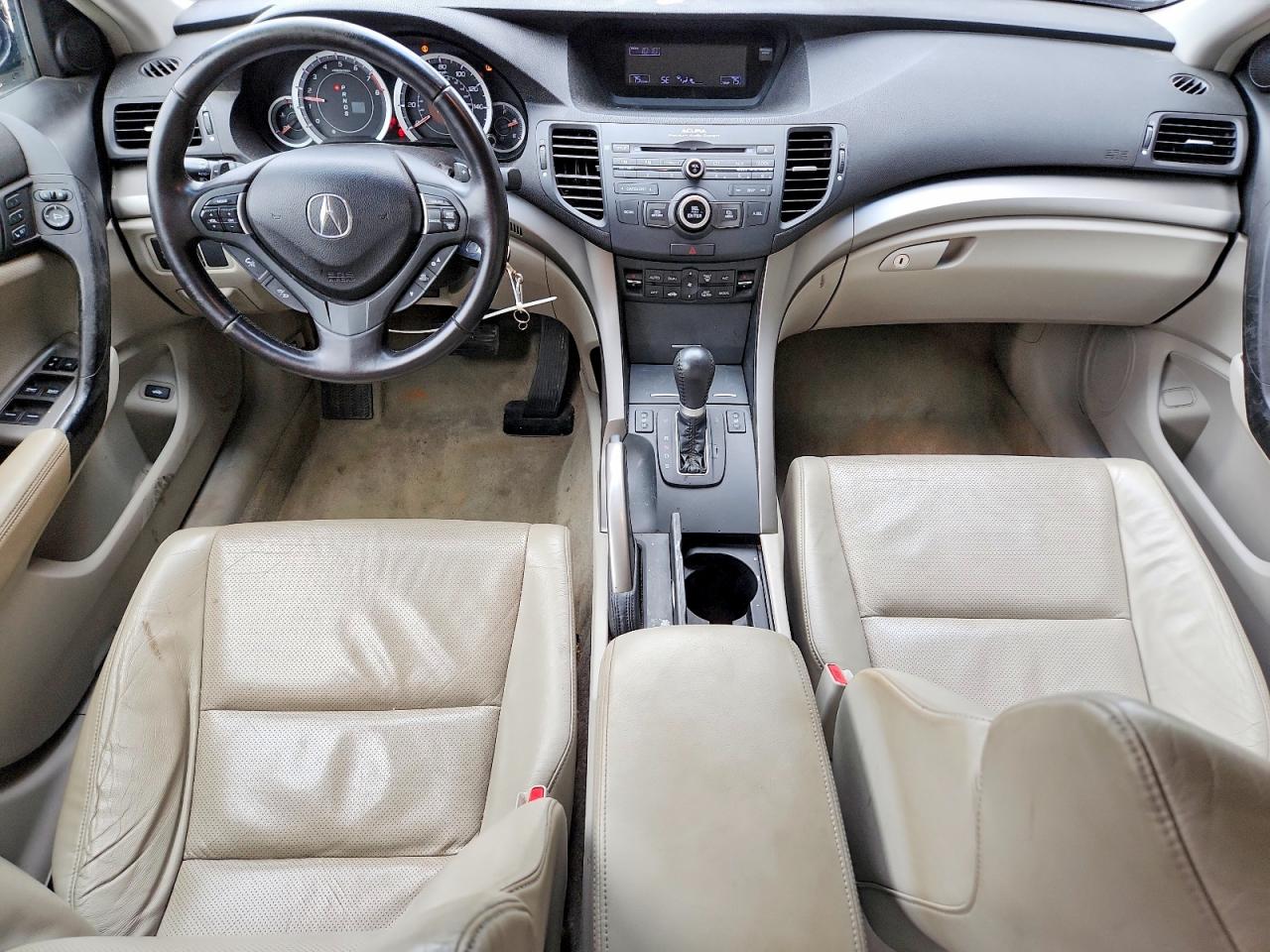 ACURA TSX 2010 — 9
