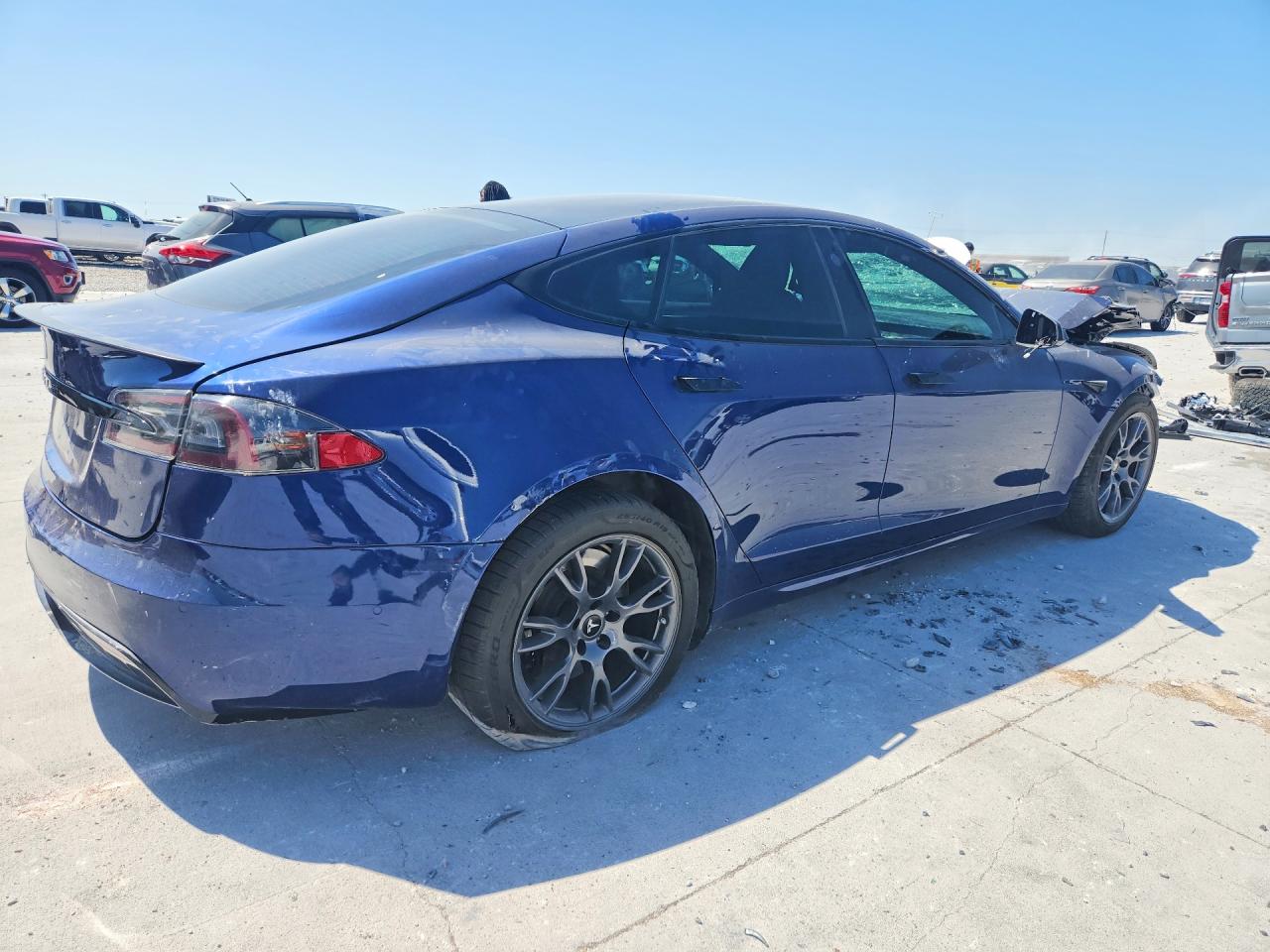 TESLA MODEL S 2021 — 4