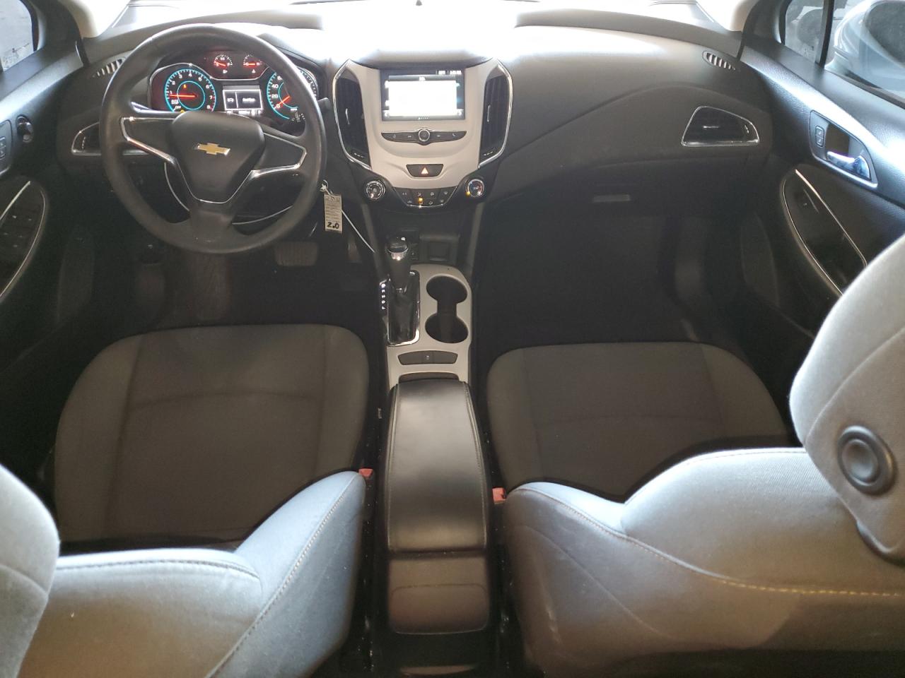 CHEV CRUZE 2017 — 9