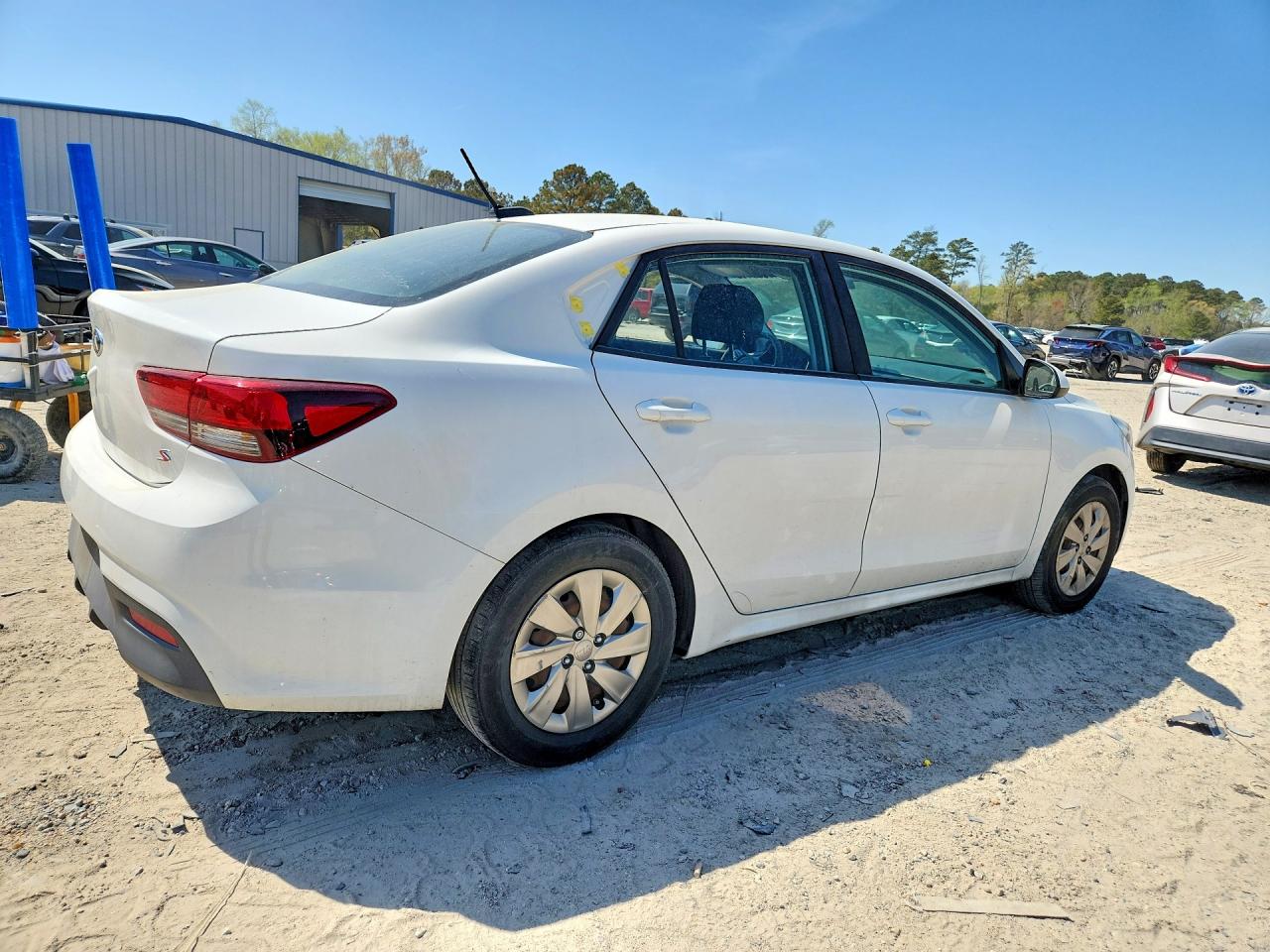 KIA RIO 2018 — 4