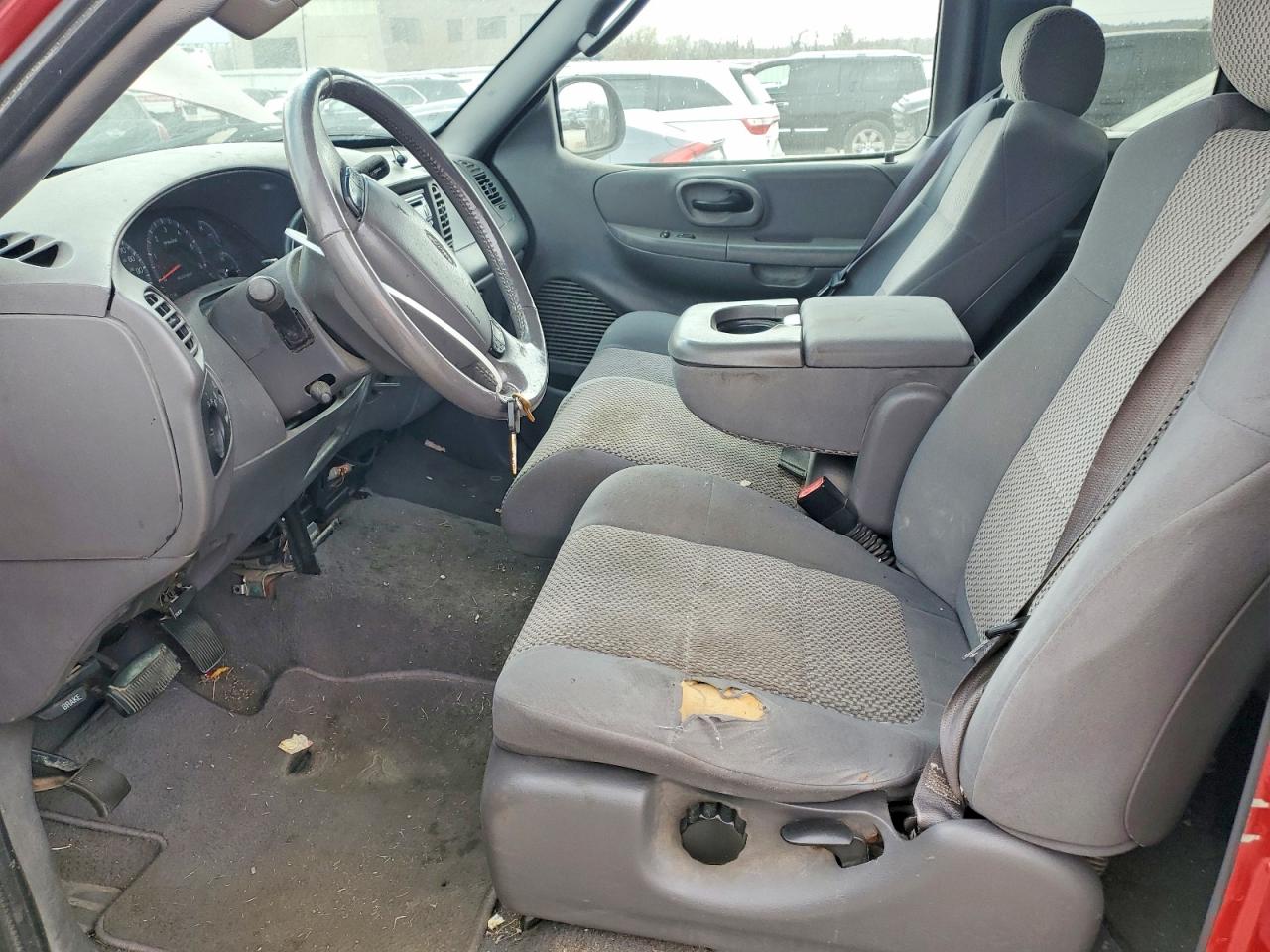 FORD F150 2002 — 8