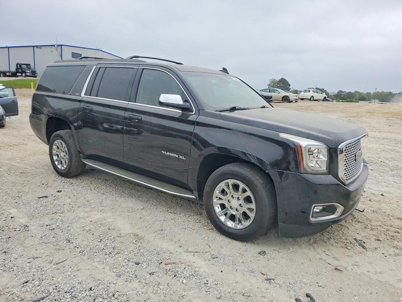 2017 GMC YUKON XL C1500 SLT