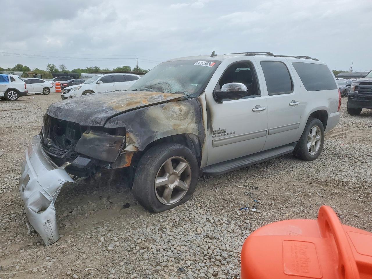 CHEVROLET SUBURBAN 2014 — 2