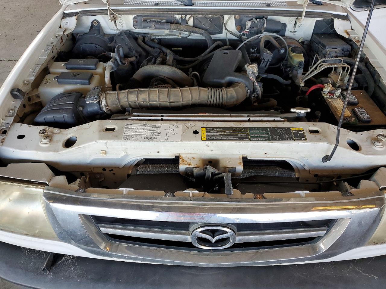 MAZDA B3000 2003 — 12