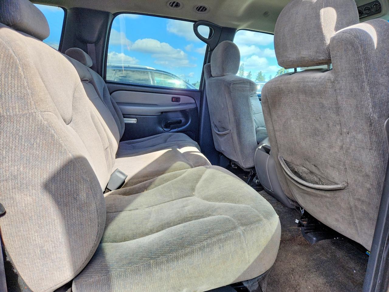 GMC YUKON XL 2001 — 12