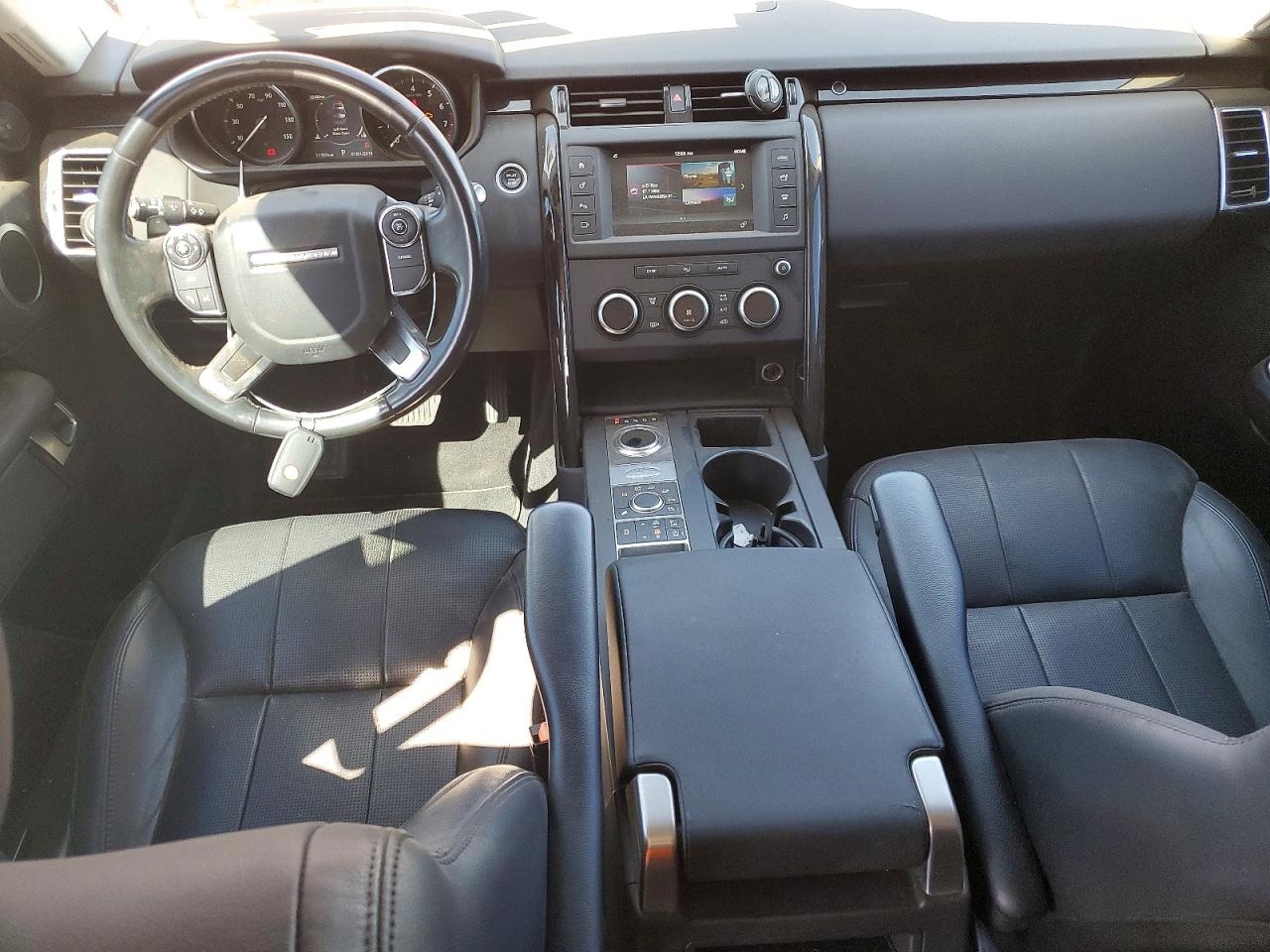 LAND ROVER DISCOVERY 2017 — 9