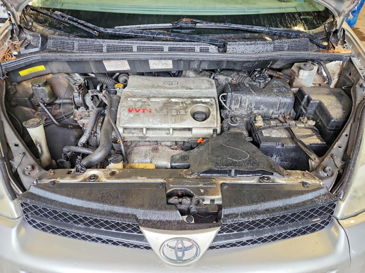 TOYOTA SIENNA 2005 — 12