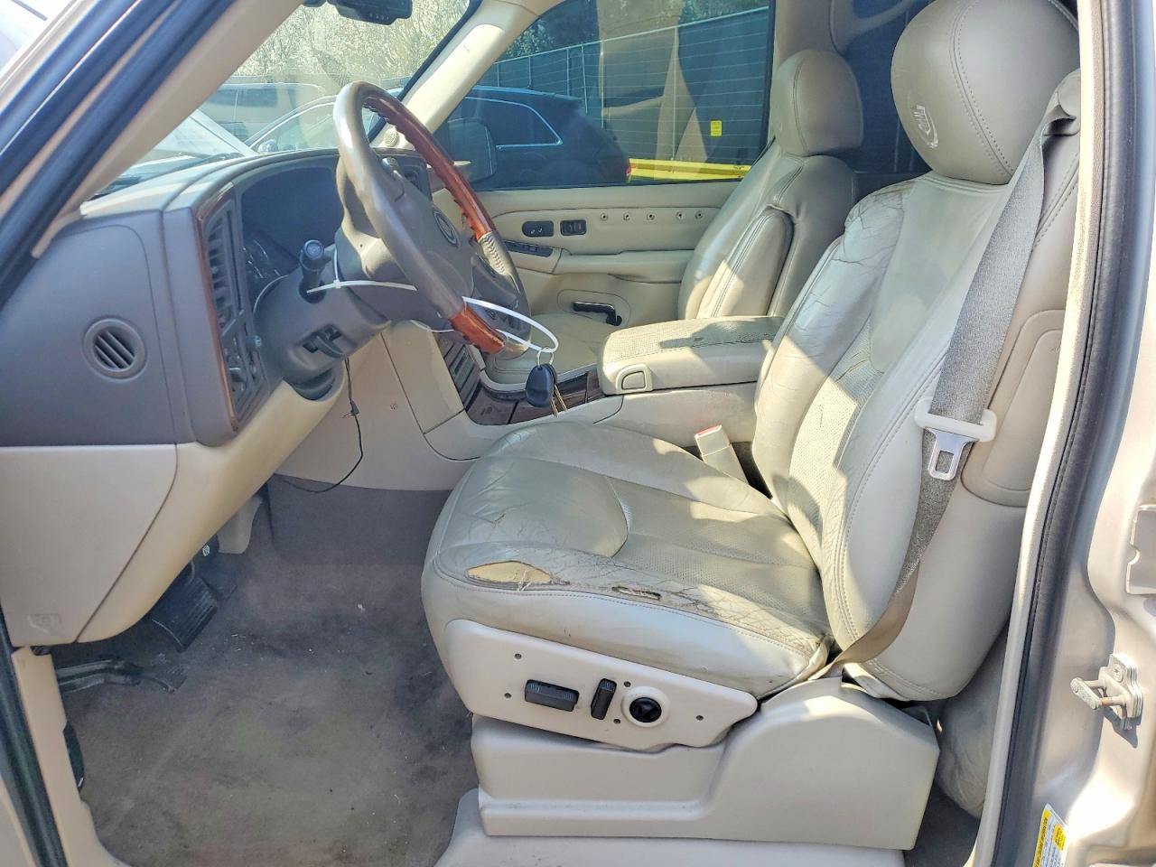 CADILLAC ESCALADE 2006 — 8