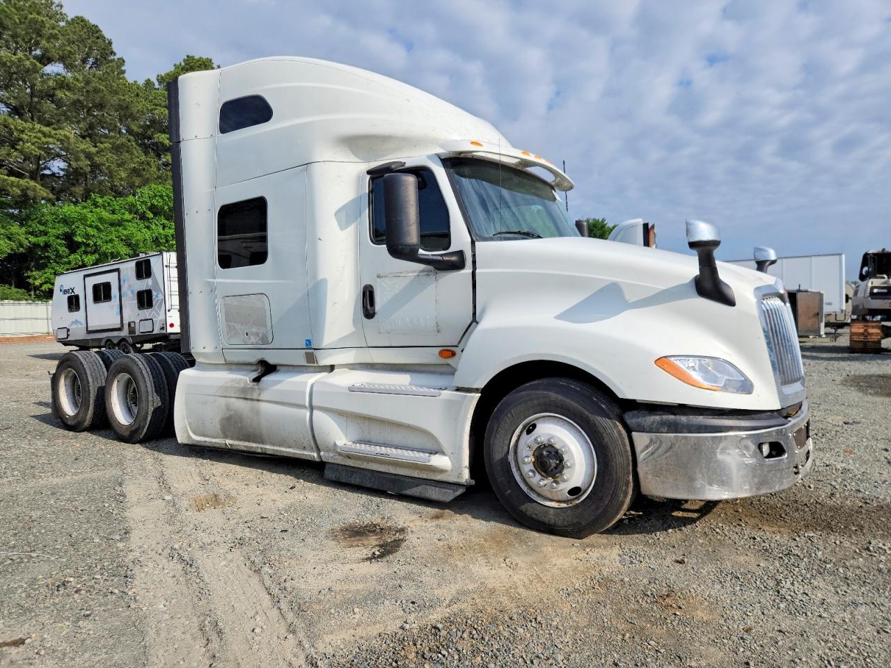 INTERNATIONAL LT625 2019 — 10