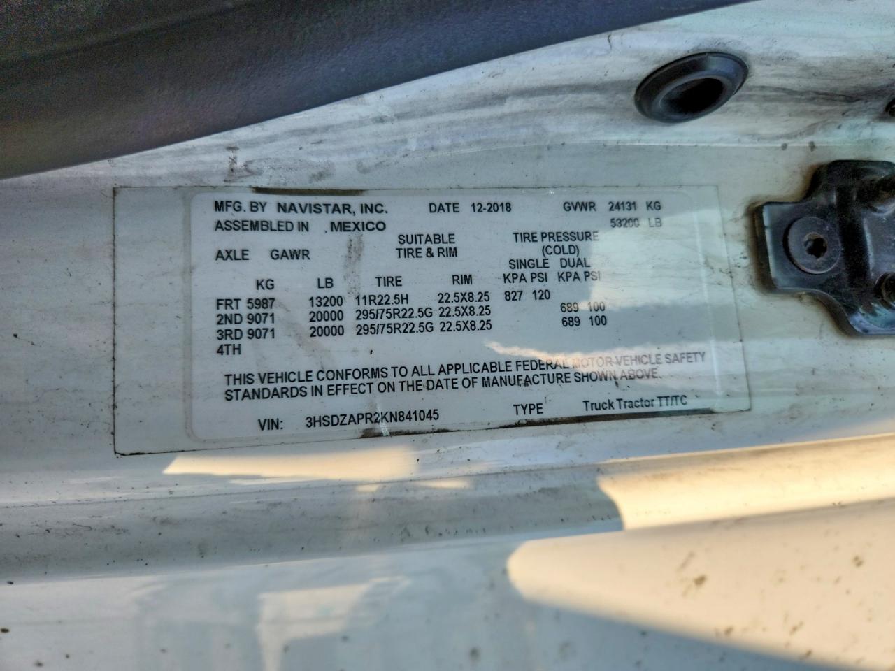 INTERNATIONAL LT625 2019 — 11