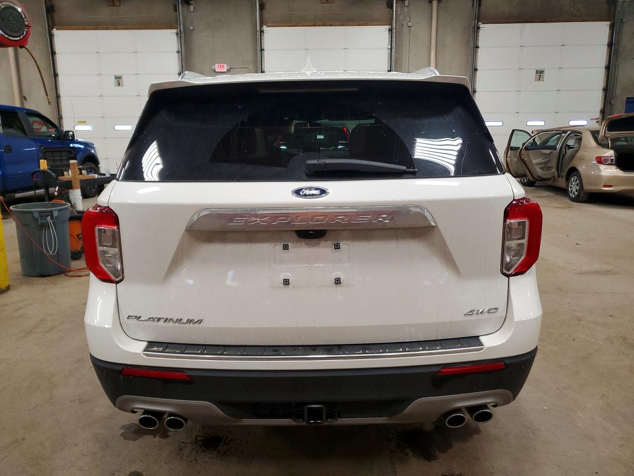FORD EXPLORER 2023 — 7