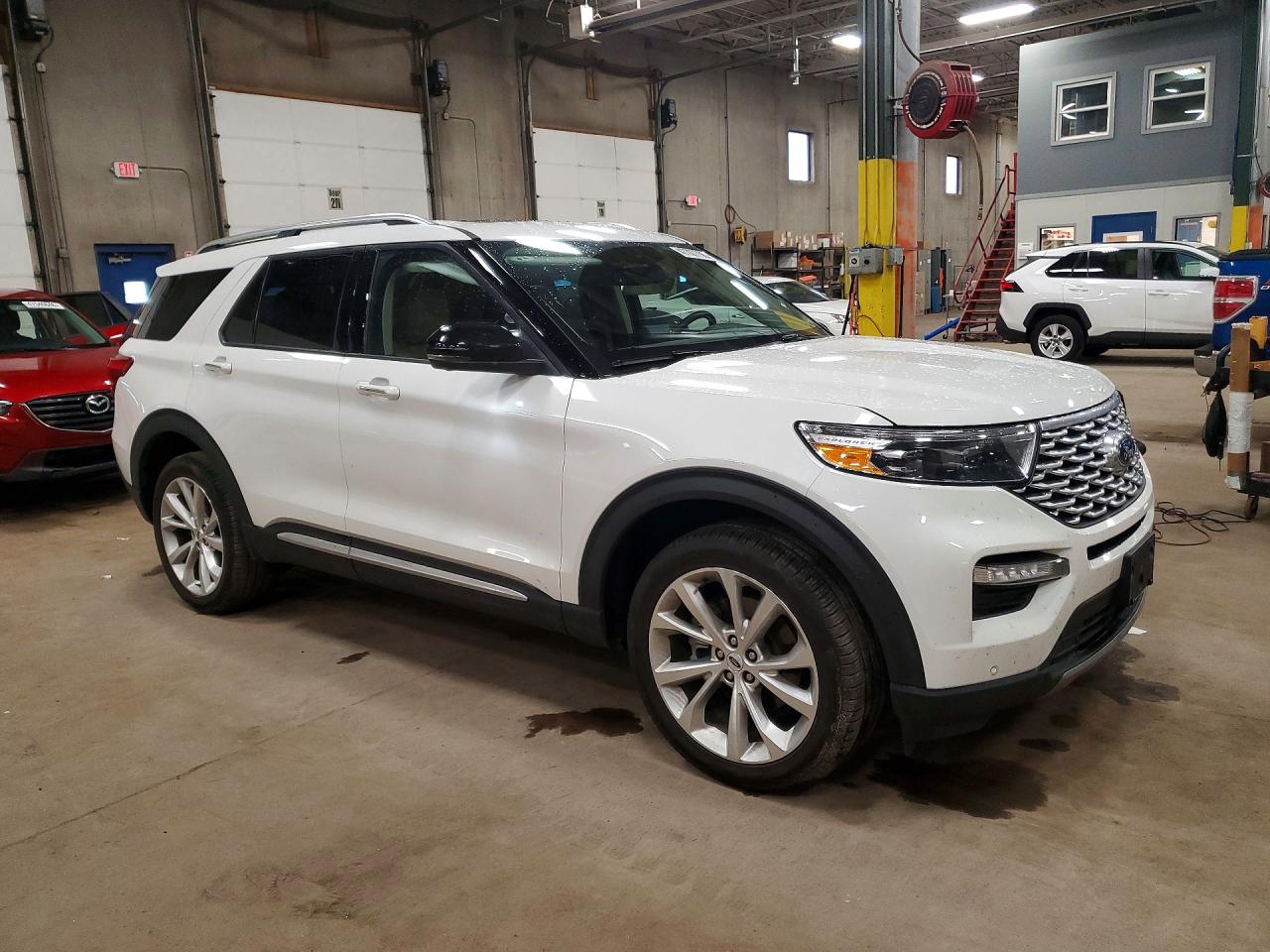 FORD EXPLORER 2023 — 5