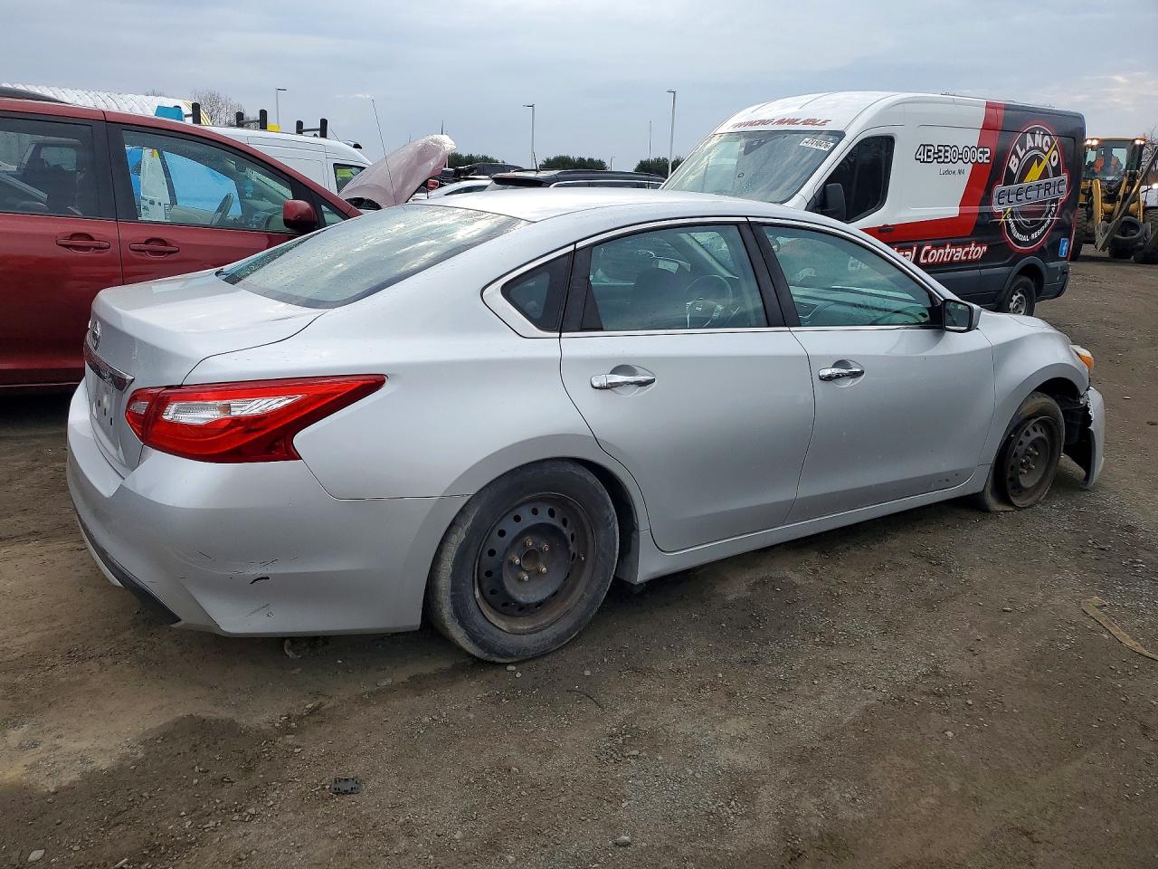 NISSAN ALTIMA 2017 — 4