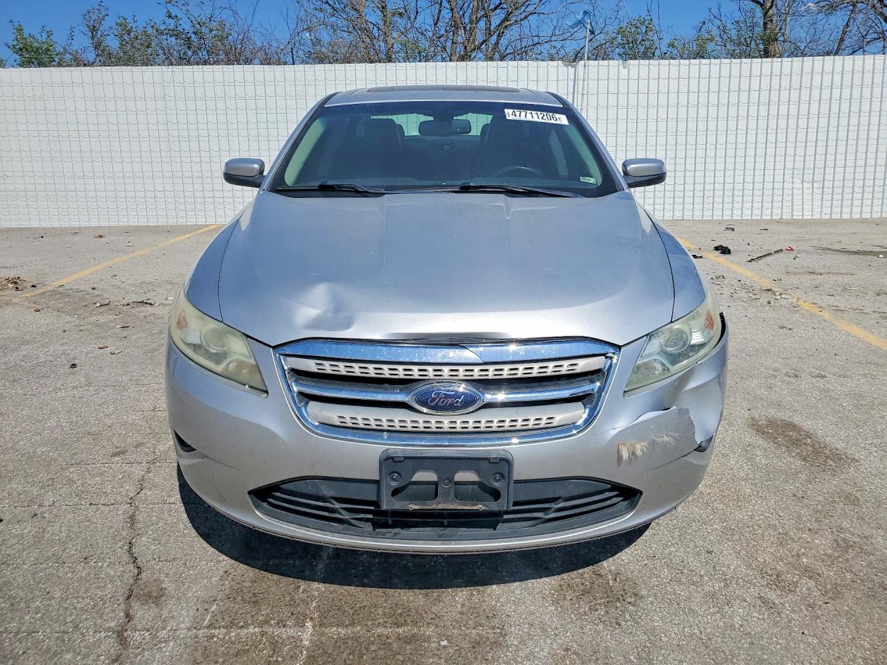 FORD TAURUS 2010 — 6