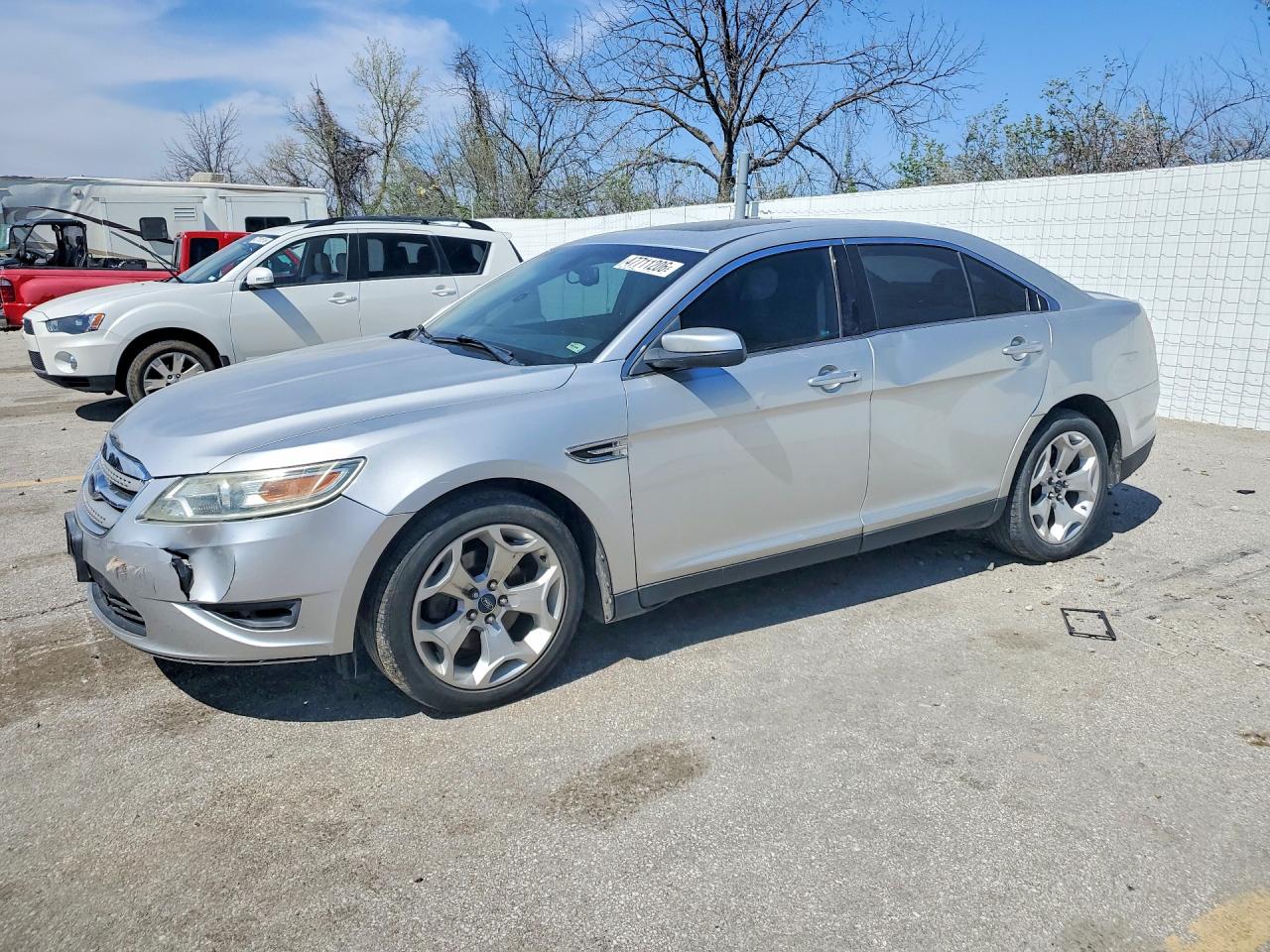 FORD TAURUS 2010 — 2