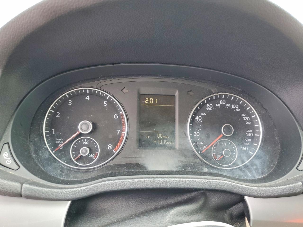 VOLKSWAGEN PASSAT 2015 — 10
