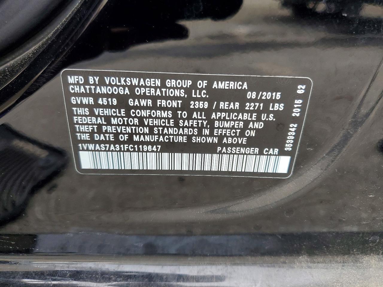 VOLKSWAGEN PASSAT 2015 — 13