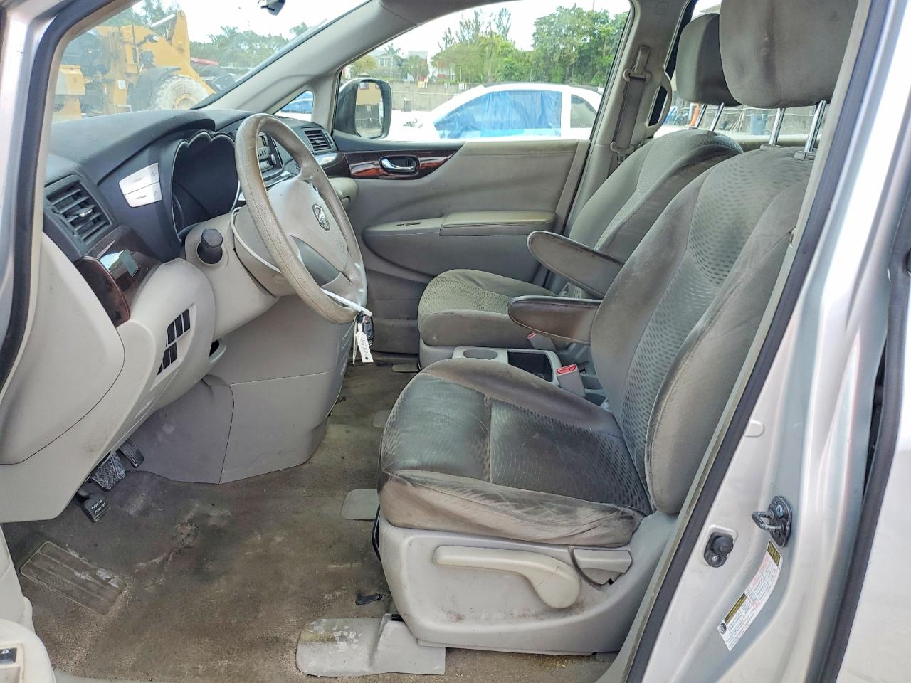 NISSAN QUEST 2016 — 8