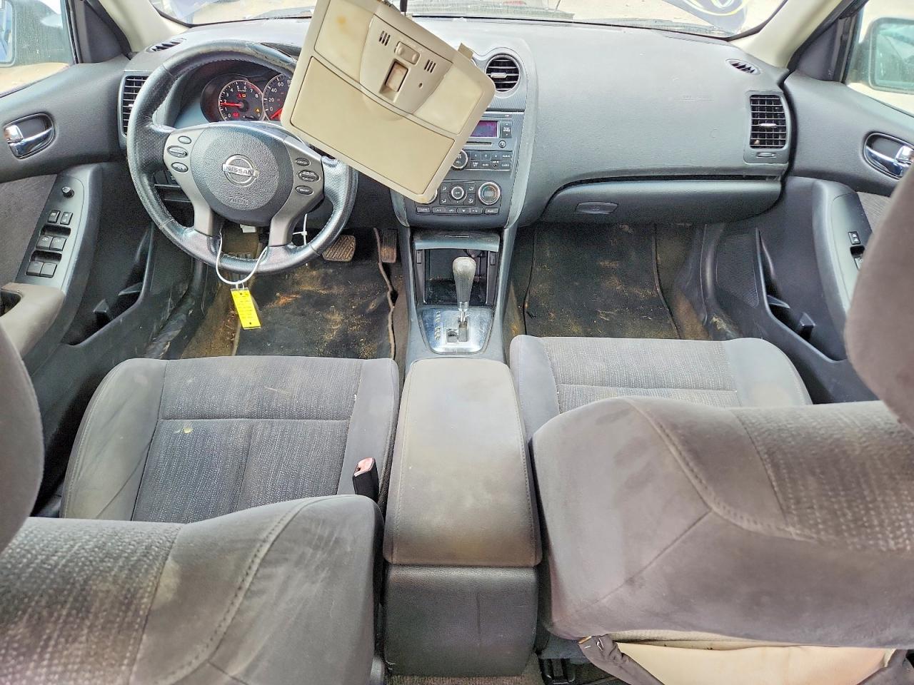 NISSAN ALTIMA BASE 2010 — 9