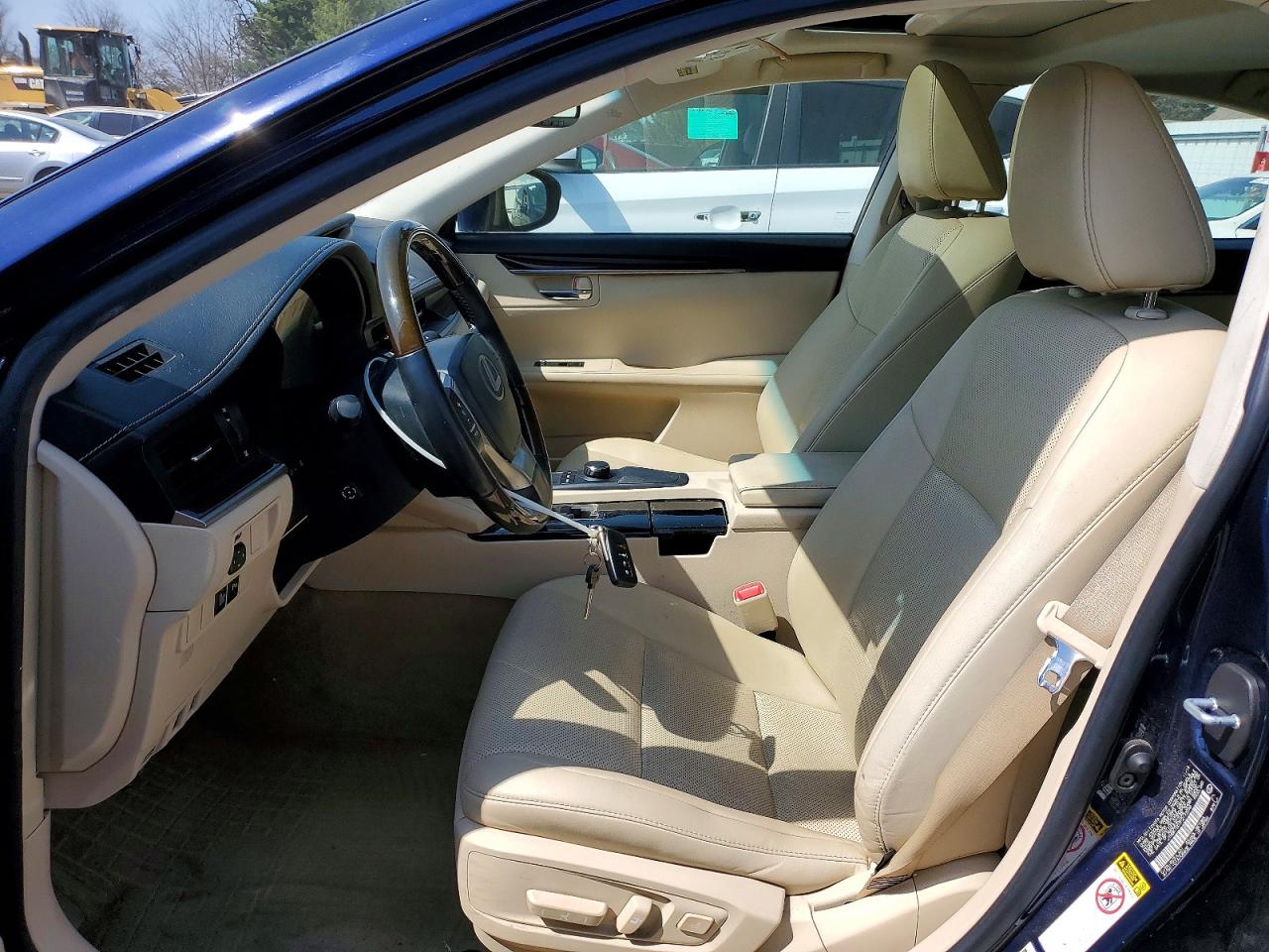 LEXUS ES 350 2015 — 8