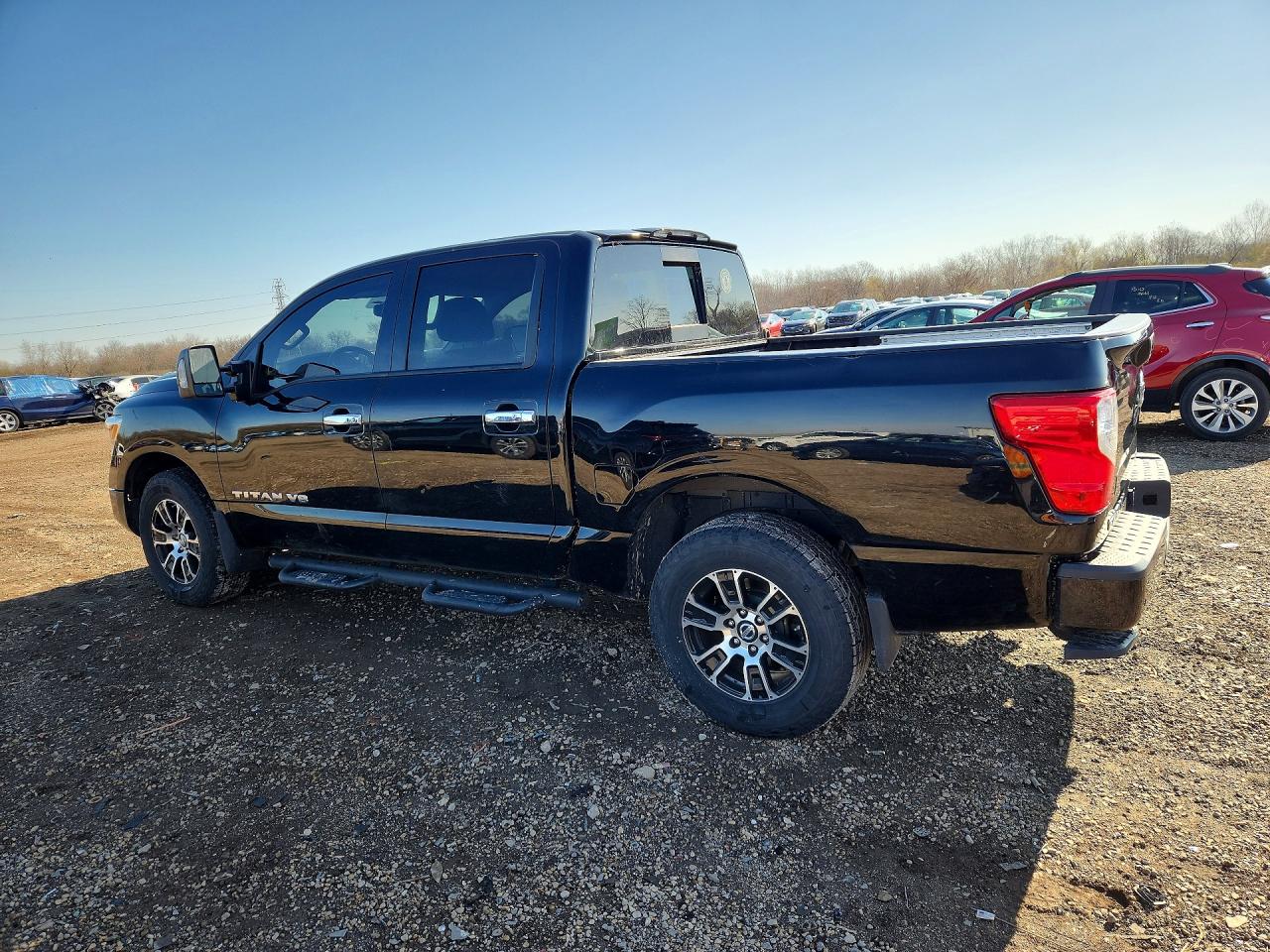 NISSAN TITAN 2020 — 3