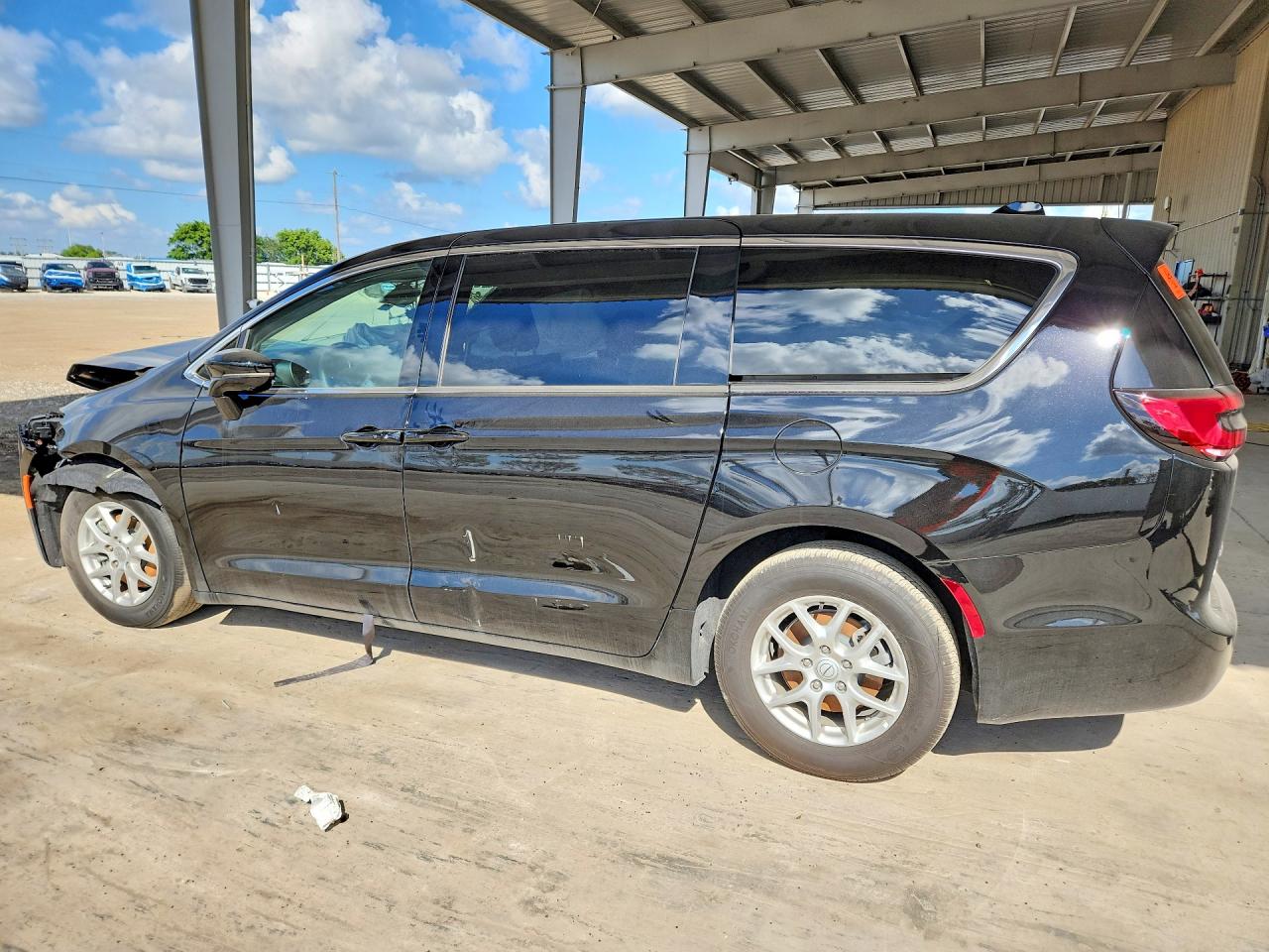 CHRYSLER PACIFICA 2026 — 3