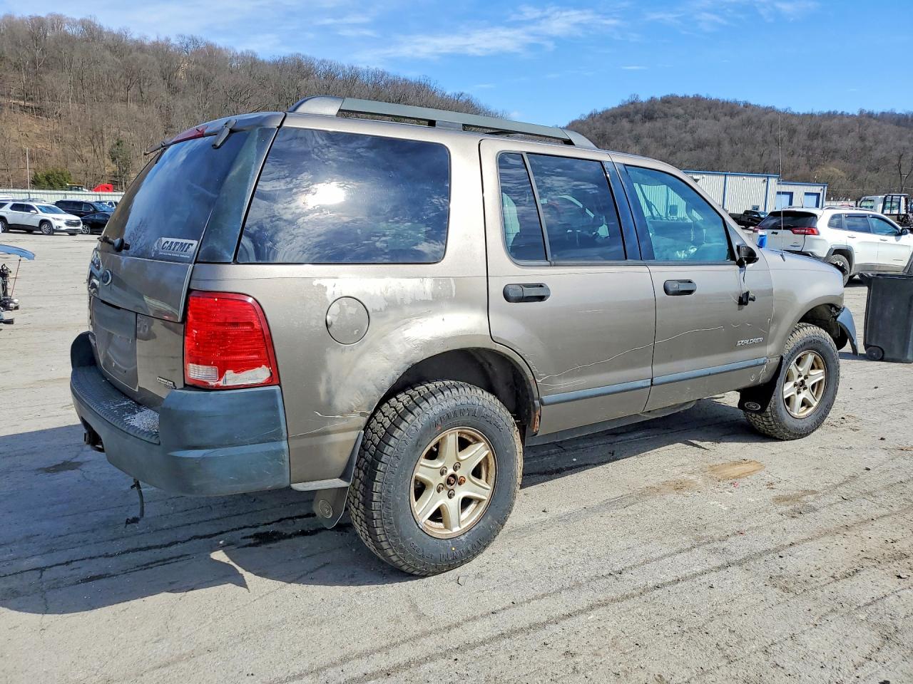 FORD EXPLORER 2005 — 4