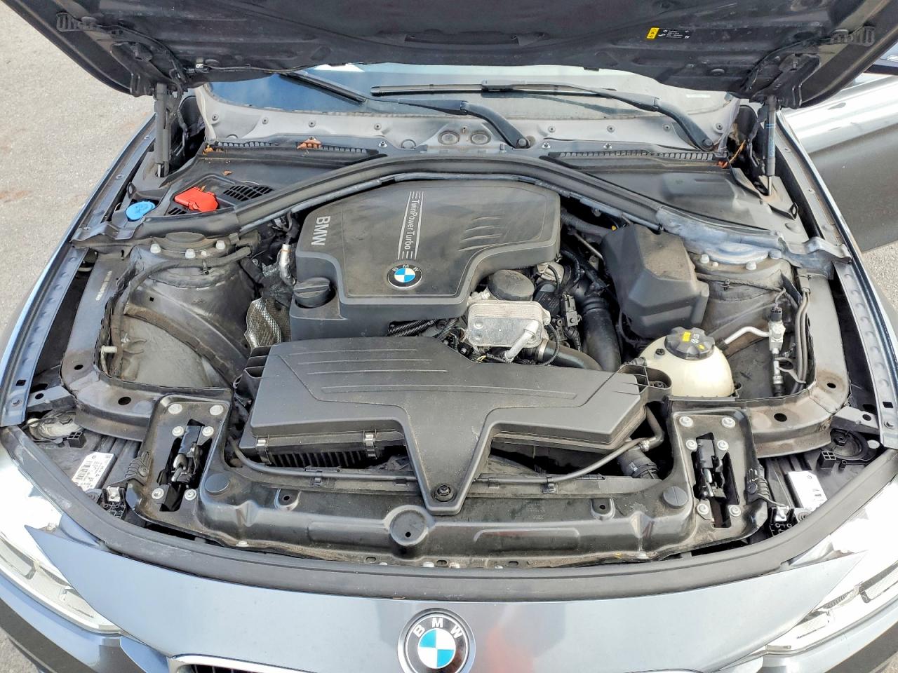 BMW 320 2017 — 12