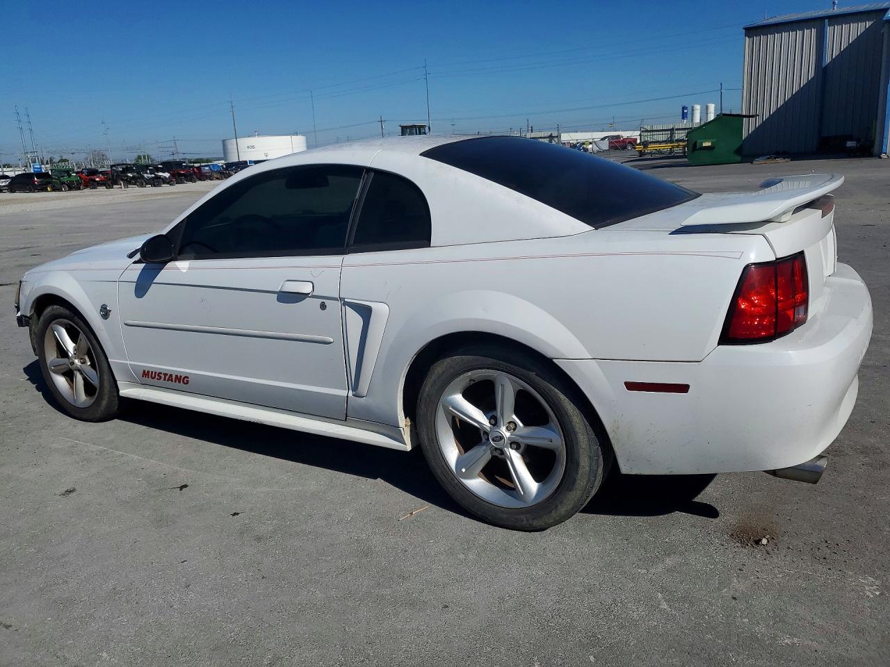 FORD MUSTANG 2004 — 3