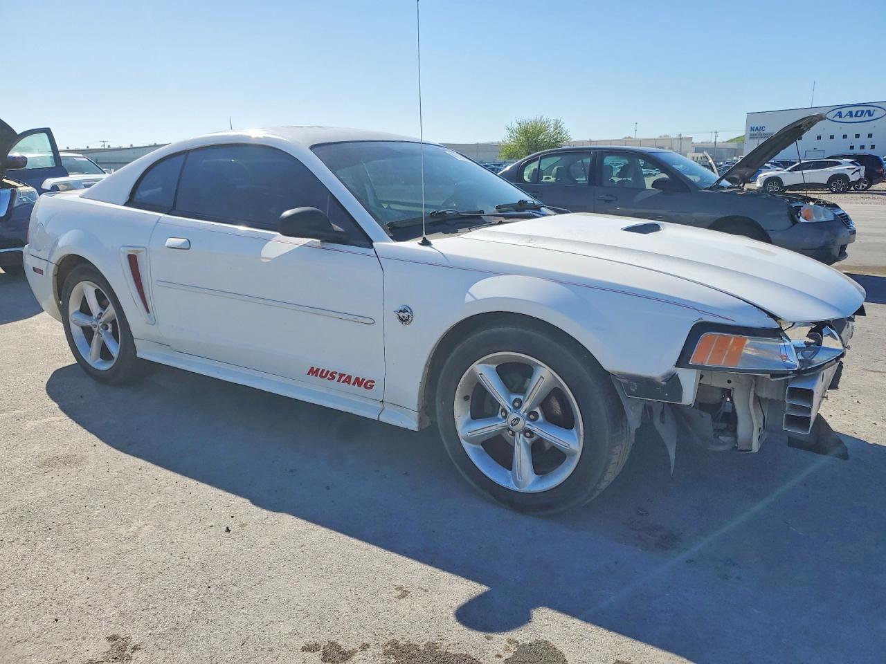 FORD MUSTANG 2004 — 5