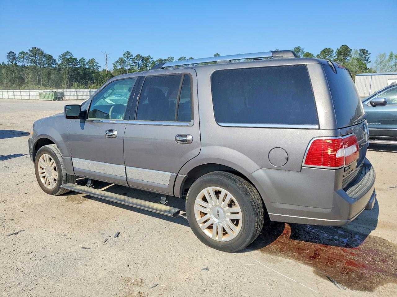 LINCOLN NAVIGATOR 2014 — 3