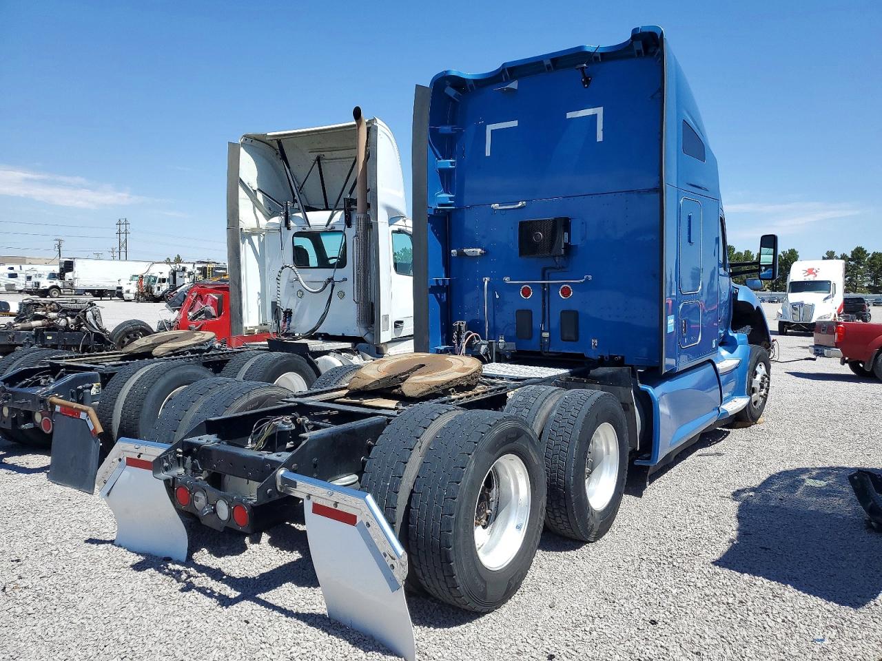 KENWORTH CONSTRUCTION 2019 — 5
