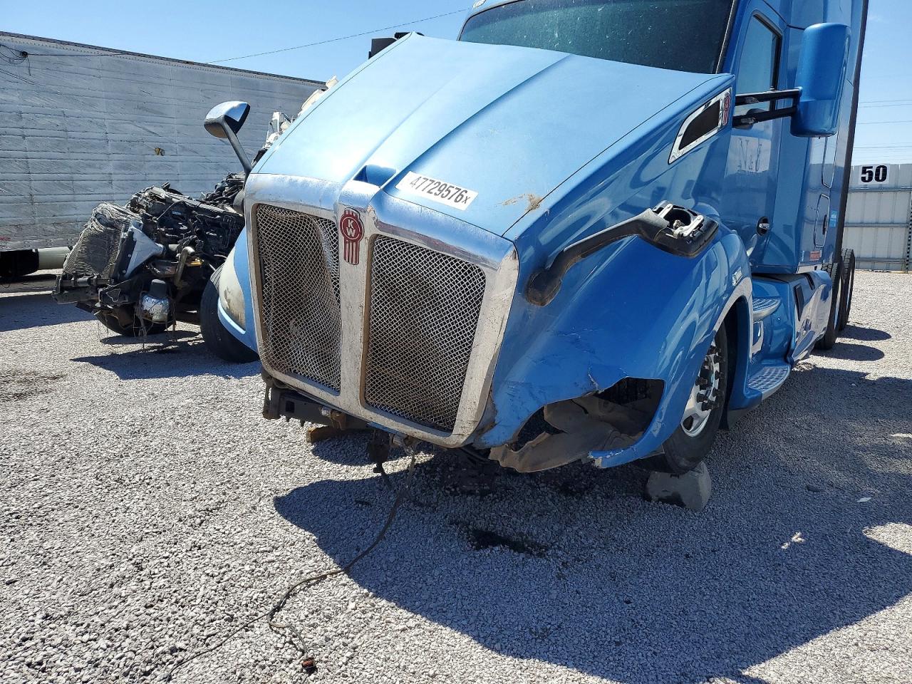 KENWORTH CONSTRUCTION 2019 — 10