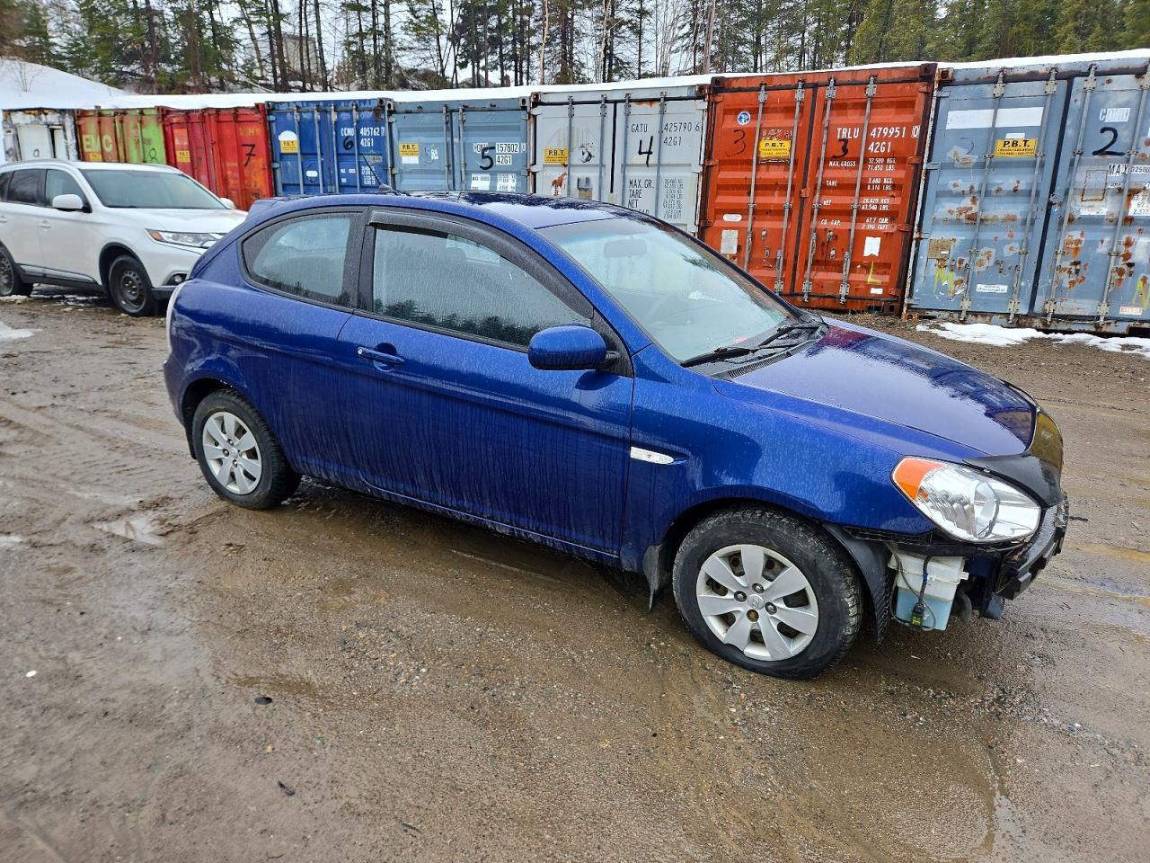 HYUNDAI ACCENT 2011 — 5