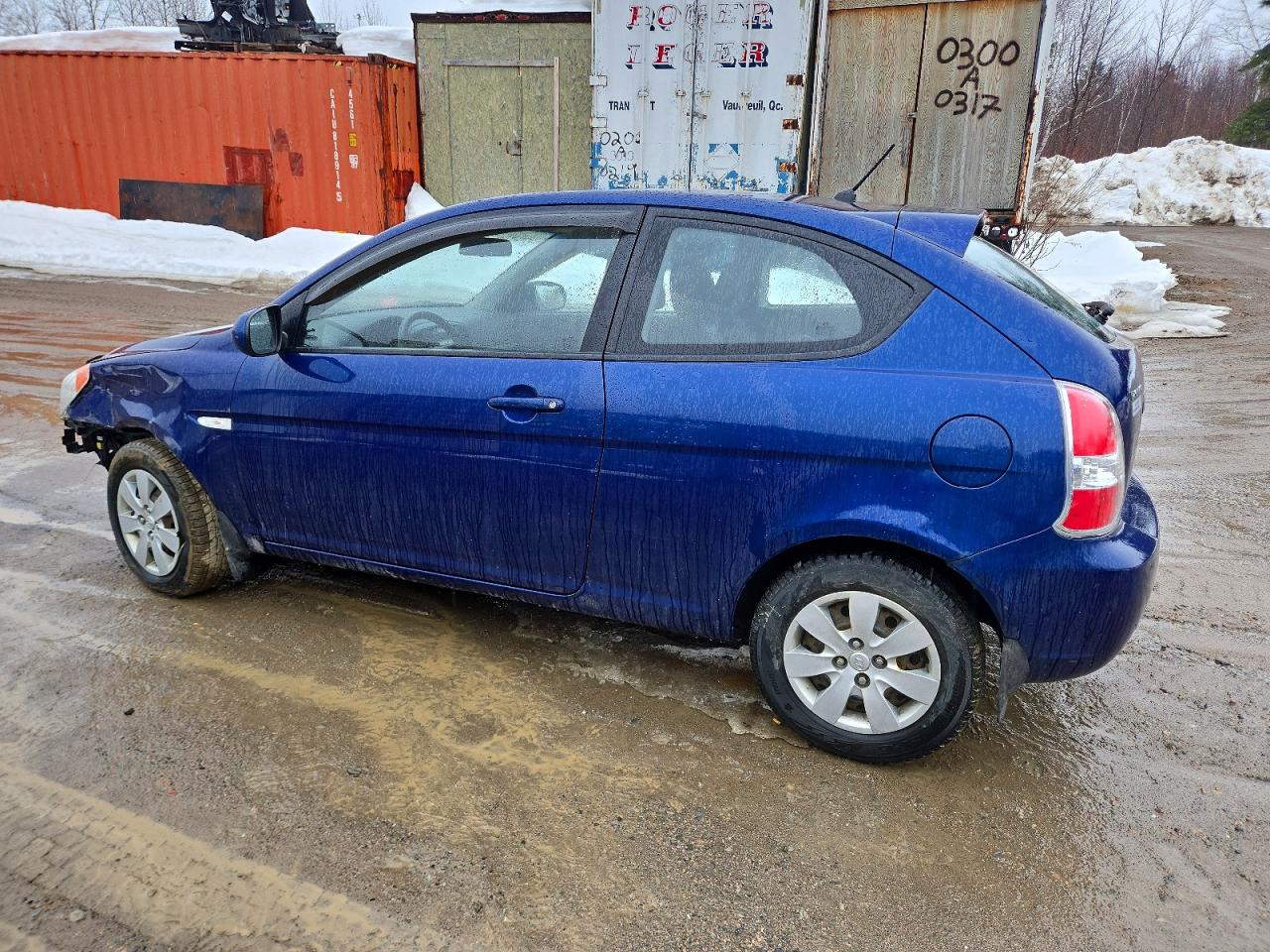 HYUNDAI ACCENT 2011 — 3