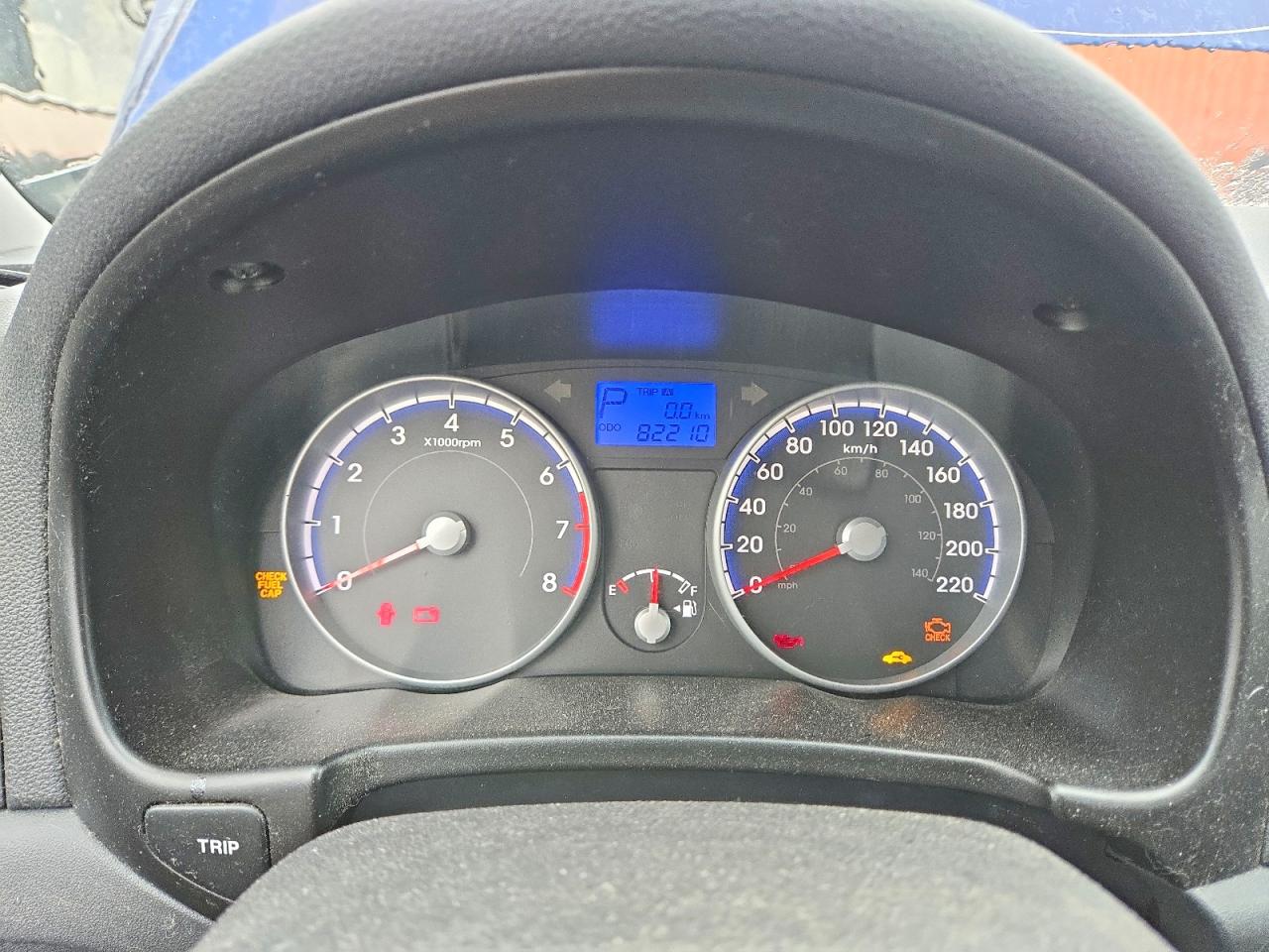 HYUNDAI ACCENT 2011 — 10