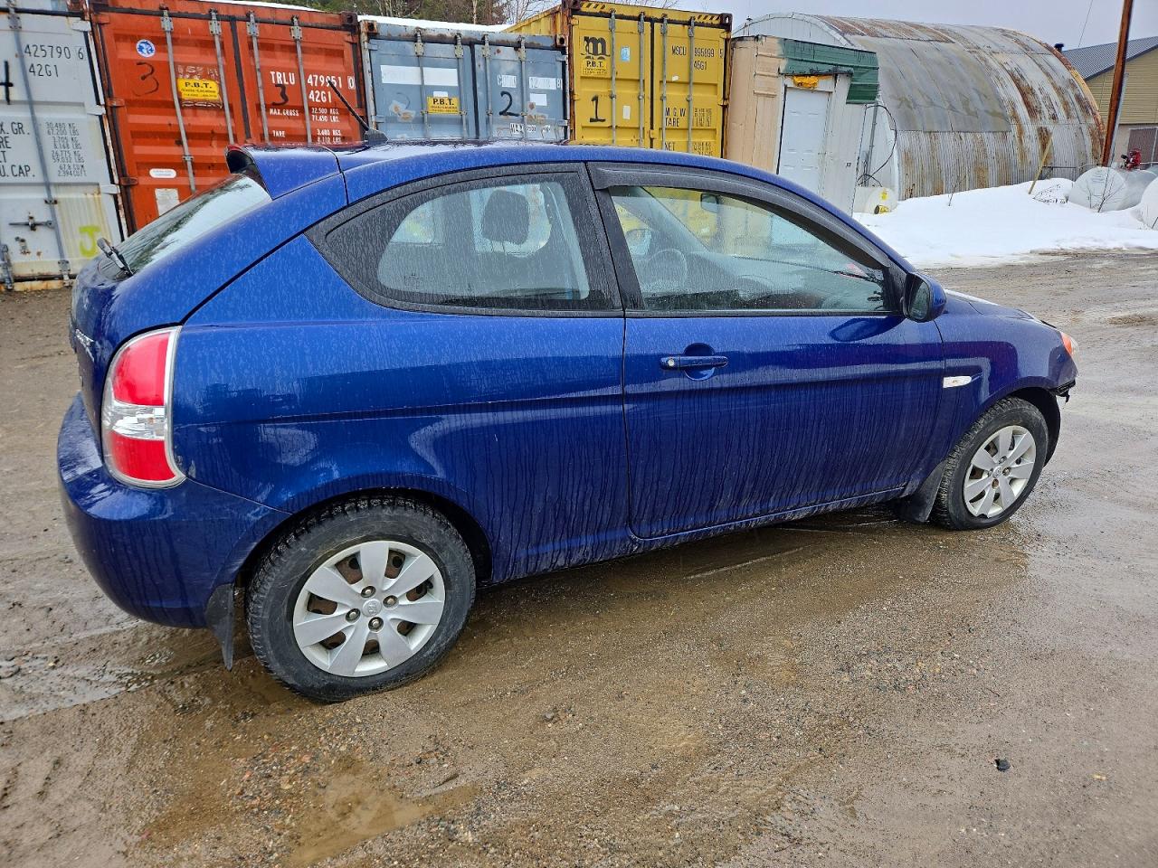 HYUNDAI ACCENT 2011 — 4