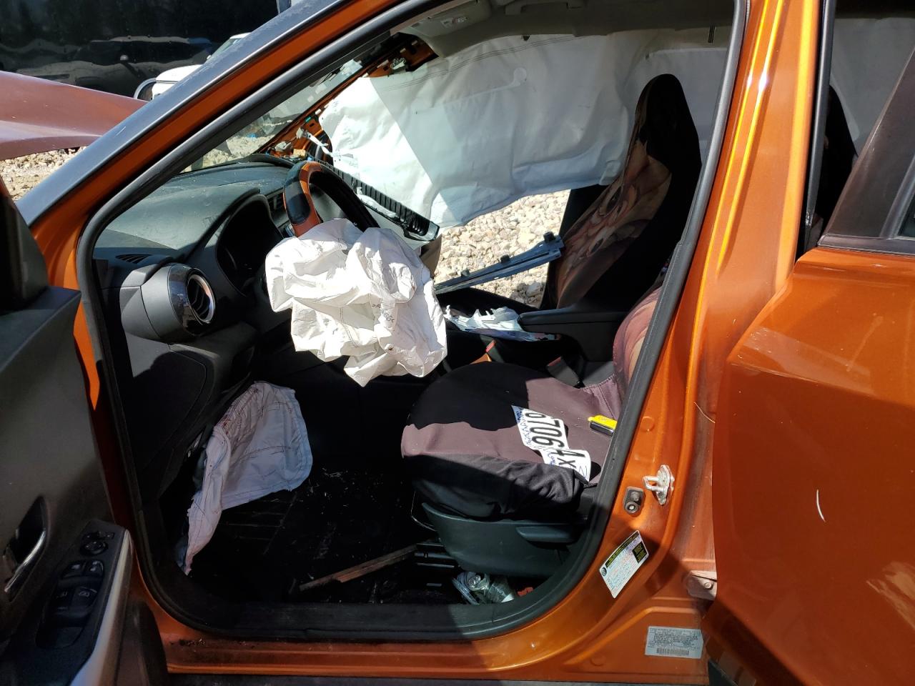 NISSAN KICKS 2020 — 8