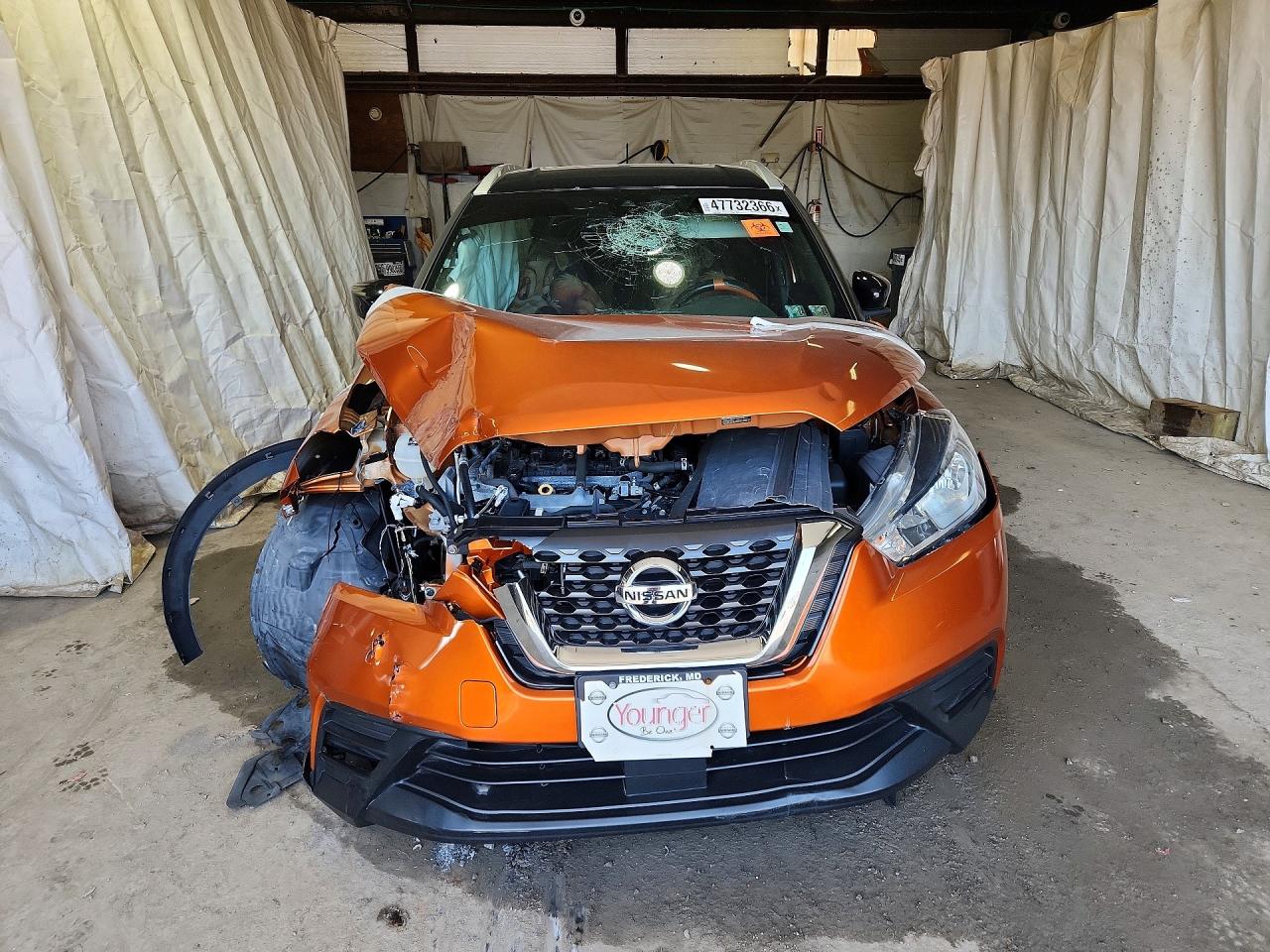 NISSAN KICKS 2020 — 6