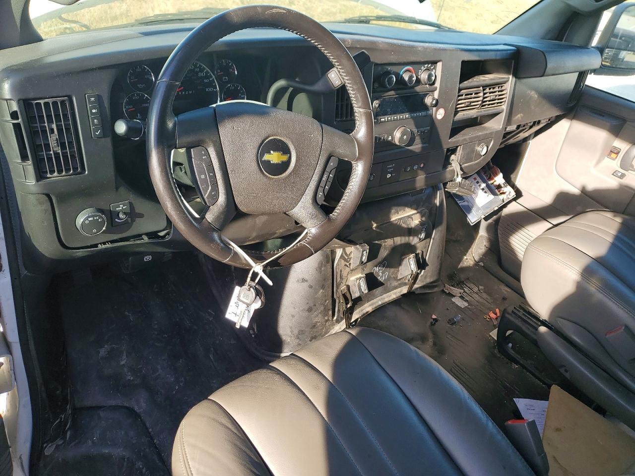 CHEVROLET EXPRESS G2500 2021 — 9