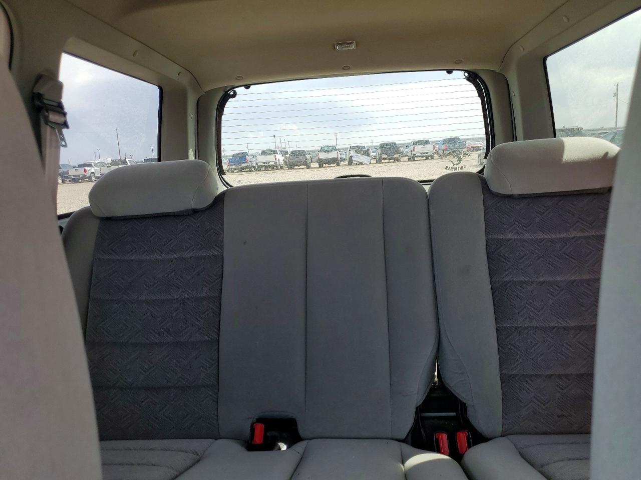 FORD EXPLORER 2000 — 11
