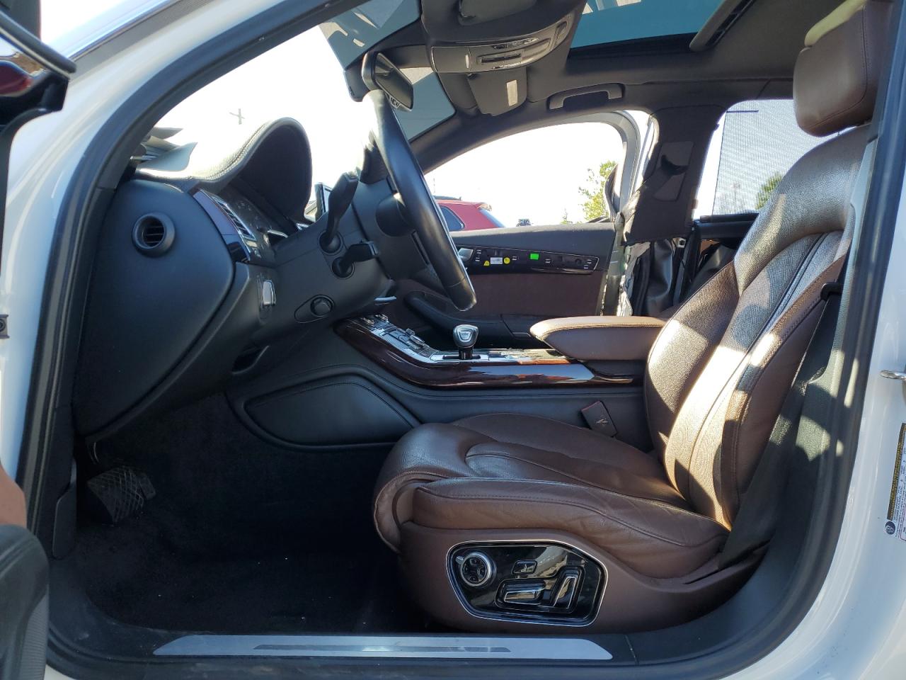 AUDI A8 2012 — 8