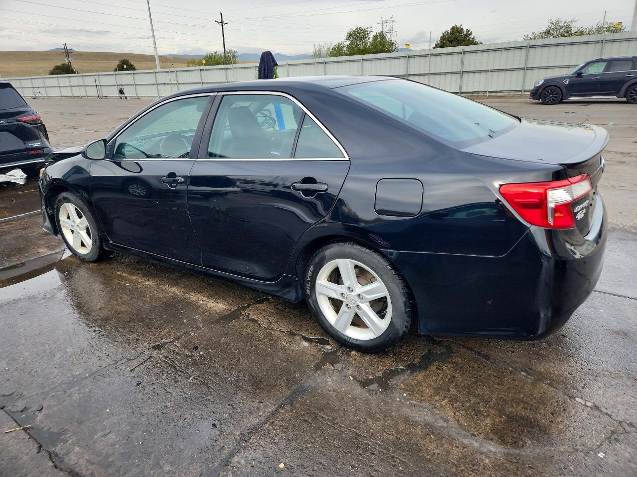 TOYOTA CAMRY 2014 — 3
