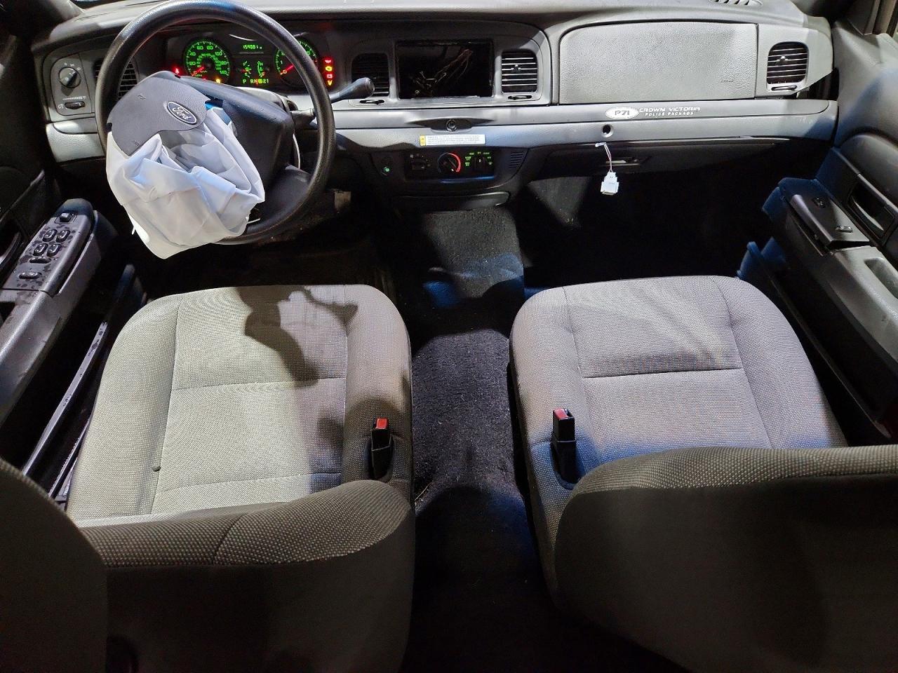 FORD CROWN VICTORIA 2006 — 9