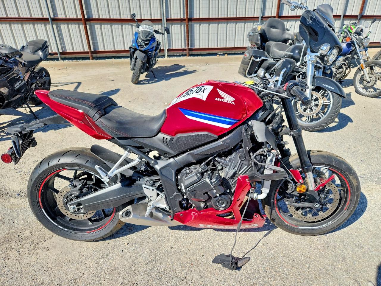 HONDA CBR650 2025 — 2