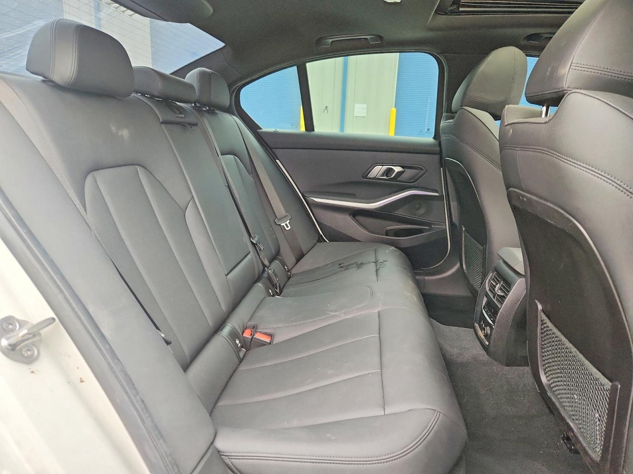 BMW 330XI 2020 — 11
